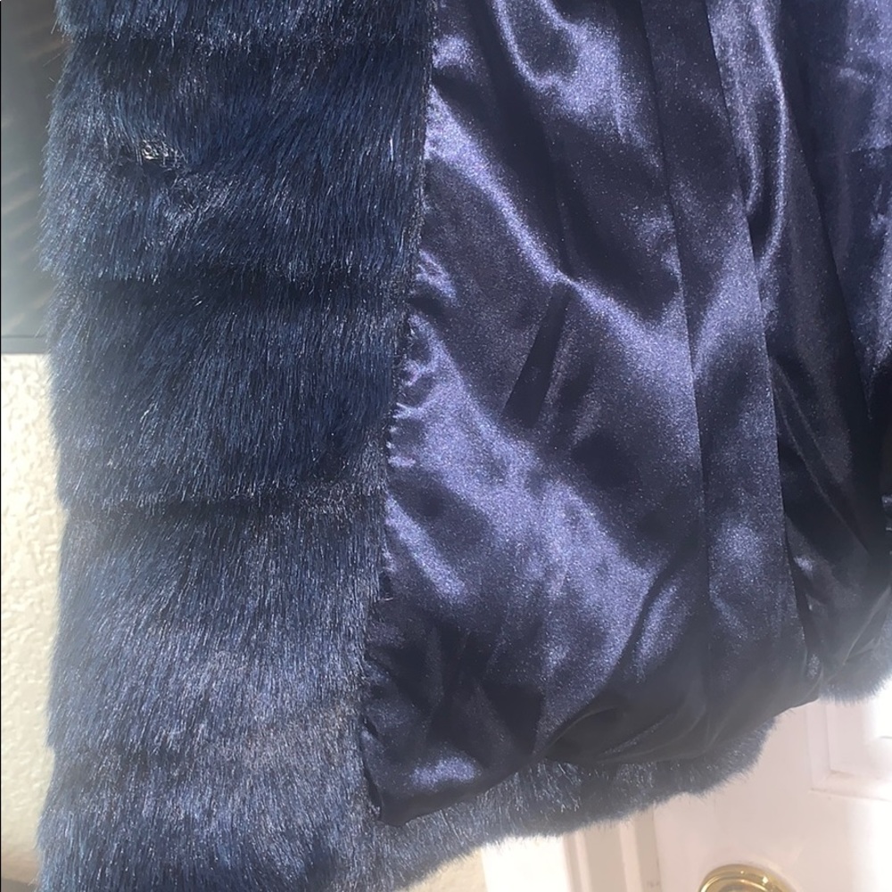 Laundry by Shelli Segal - Navy Fur Coat - Picture 6 of 10